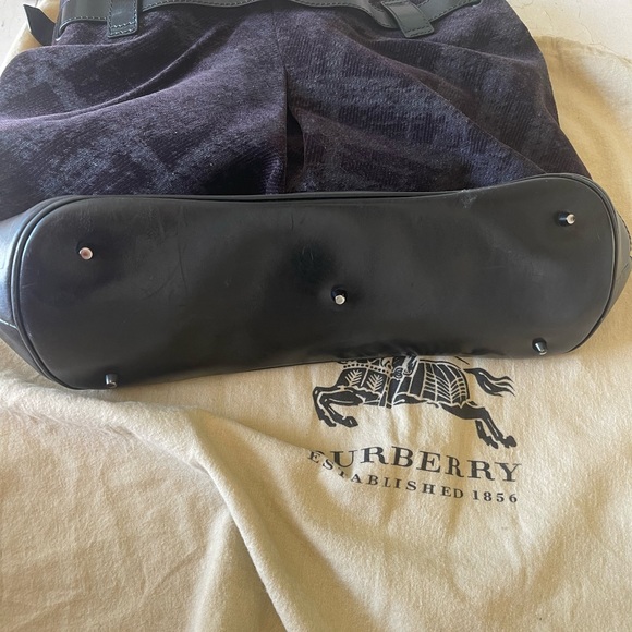 Burberry Rare Oversized Hobo Bag - Picture 8 of 16